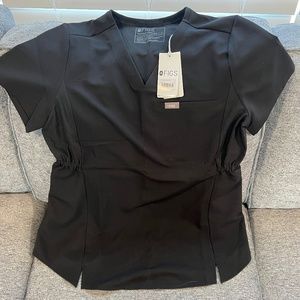 FIGS Maternity Hybrid Top